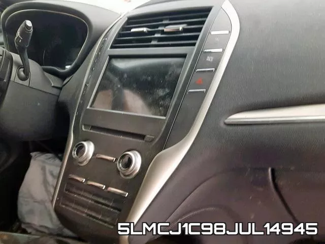 5LMCJ1C98JUL14945_9.webp