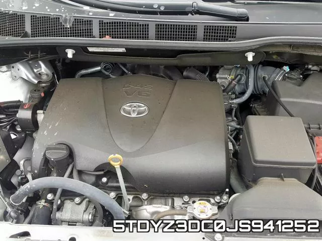 5TDYZ3DC0JS941252_7.webp