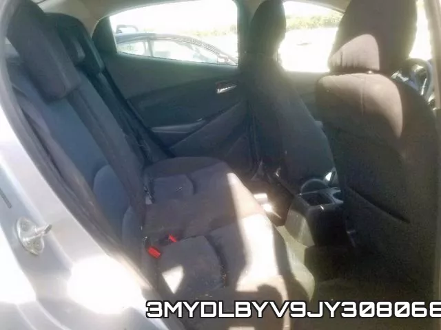 3MYDLBYV9JY308068_6.webp