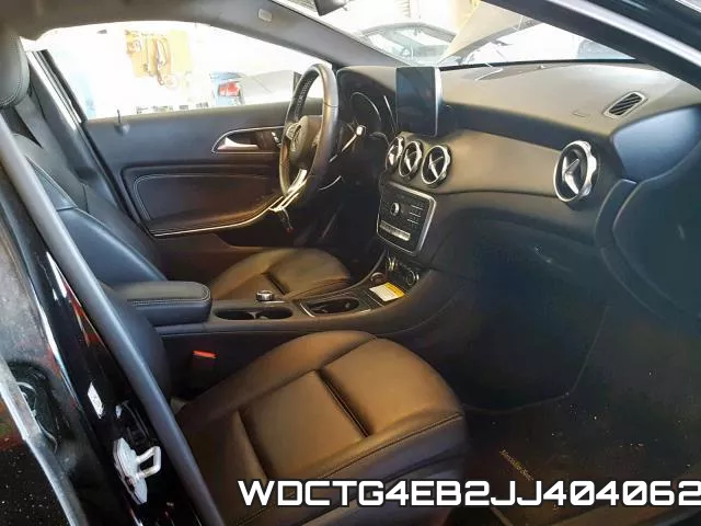 WDCTG4EB2JJ404062_5.webp