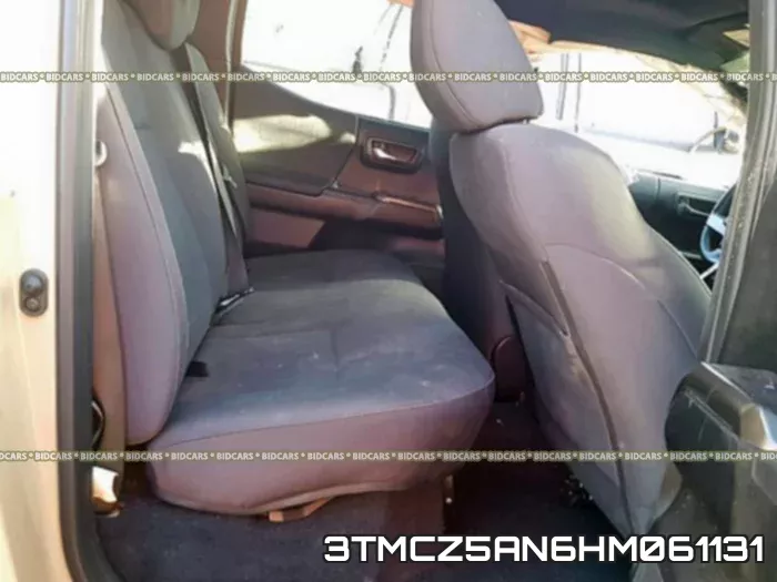 3TMCZ5AN6HM061131_6.webp