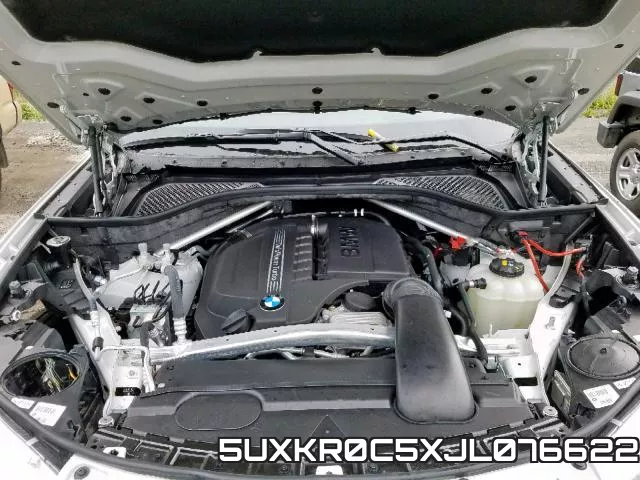5UXKR0C5XJL076622_7.webp