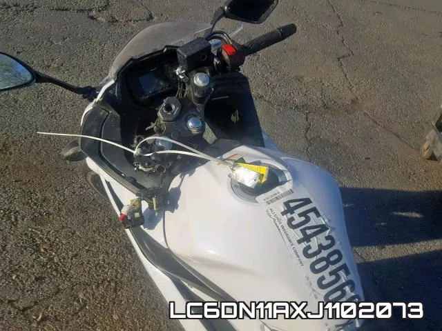 LC6DN11AXJ1102073_5.webp