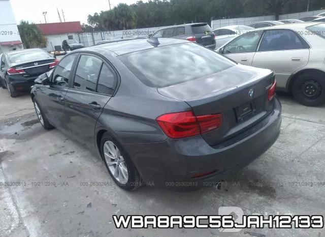 WBA8A9C56JAH12133_3.webp