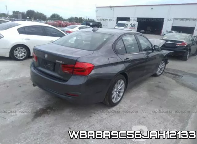 WBA8A9C56JAH12133_4.webp