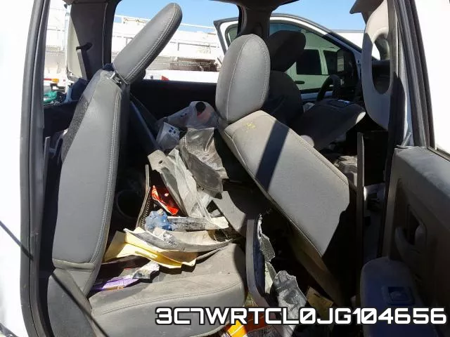3C7WRTCL0JG104656_6.webp
