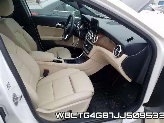 WDCTG4GB7JJ509533_5.webp