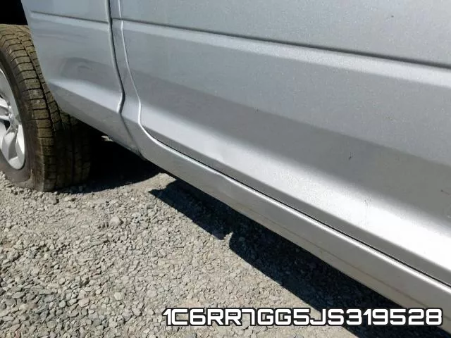 1C6RR7GG5JS319528_9.webp