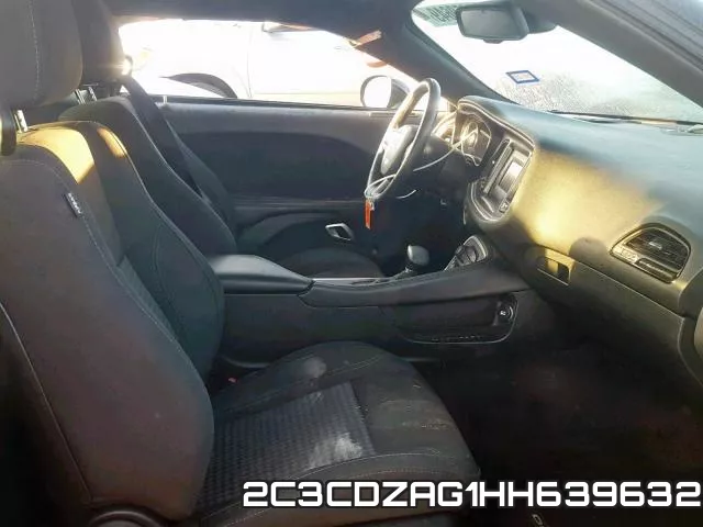 2C3CDZAG1HH639632_5.webp