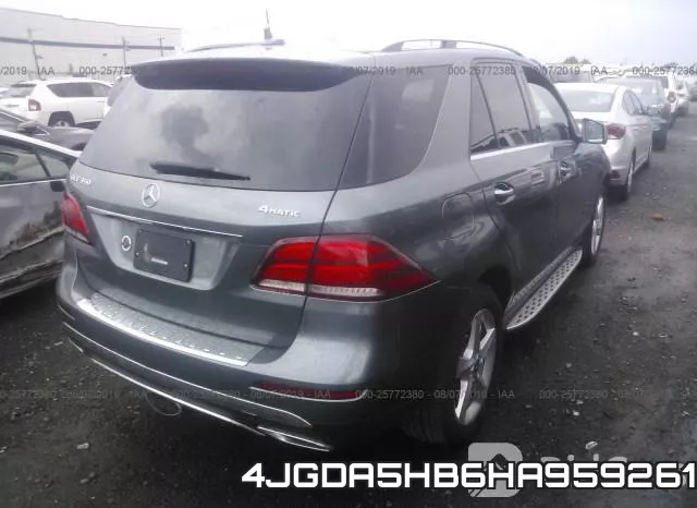 4JGDA5HB6HA959261_4.webp
