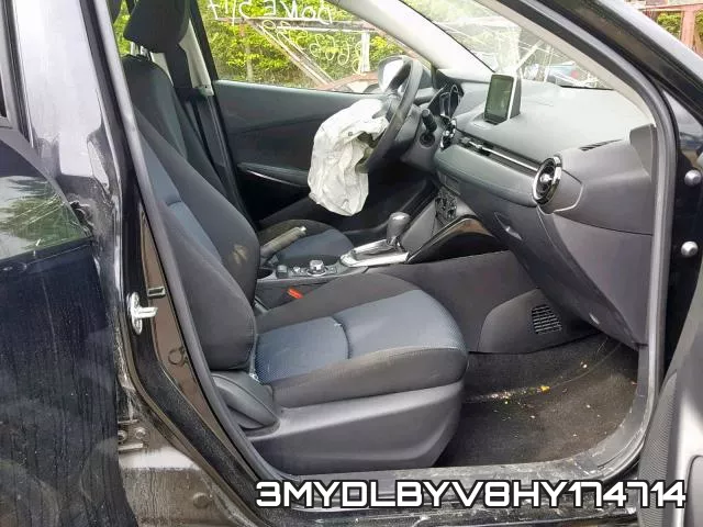 3MYDLBYV8HY174714_5.webp