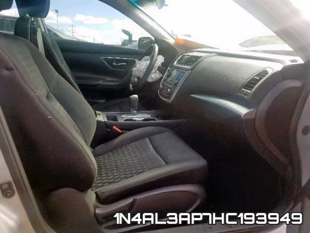 1N4AL3AP7HC193949_5.webp