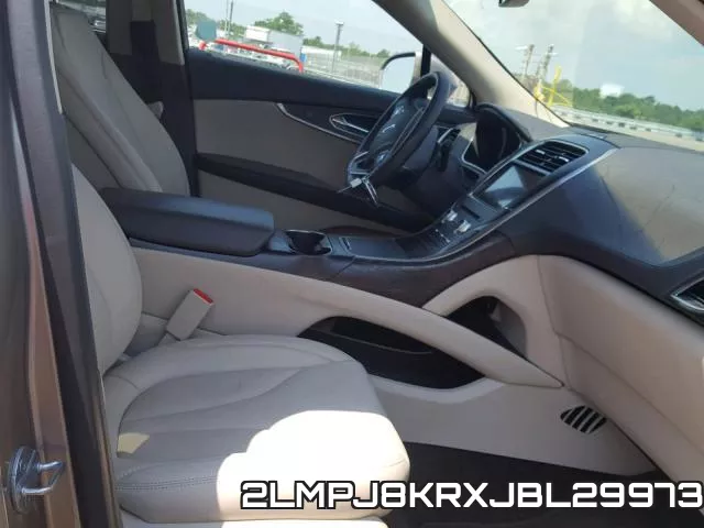 2LMPJ8KRXJBL29973_5.webp