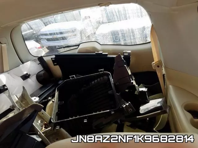 JN8AZ2NF1K9682814_9.webp
