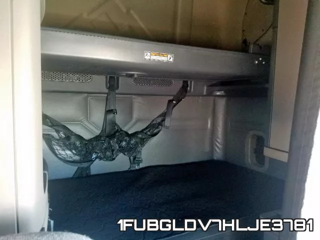 1FUBGLDV7HLJE3781_6.webp