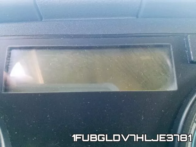 1FUBGLDV7HLJE3781_8.webp