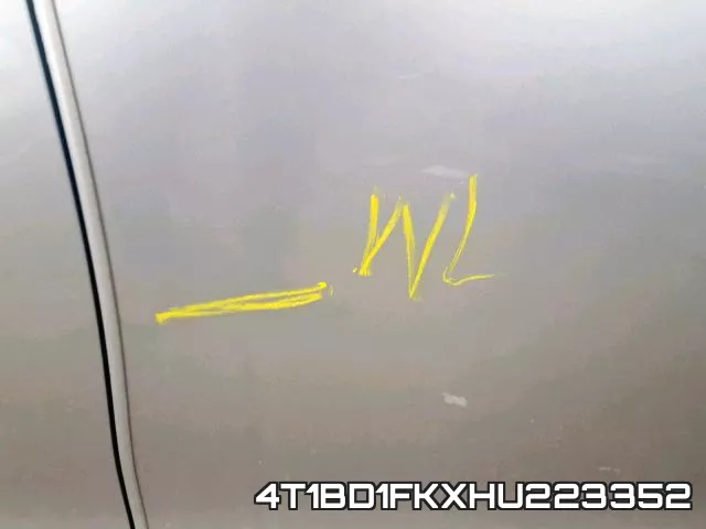 4T1BD1FKXHU223352_9.webp