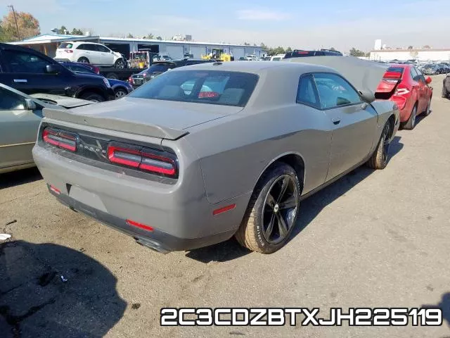 2C3CDZBTXJH225119_4.webp