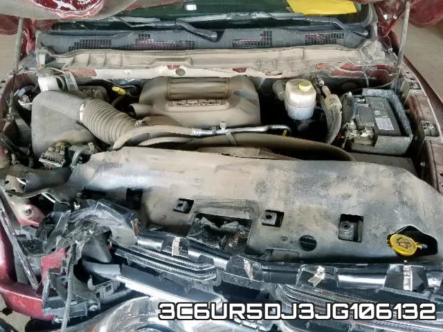 3C6UR5DJ3JG106132_7.webp