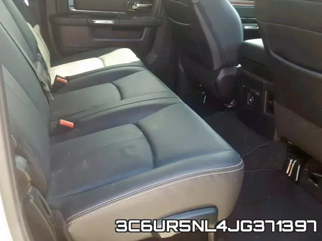 3C6UR5NL4JG371397_6.webp
