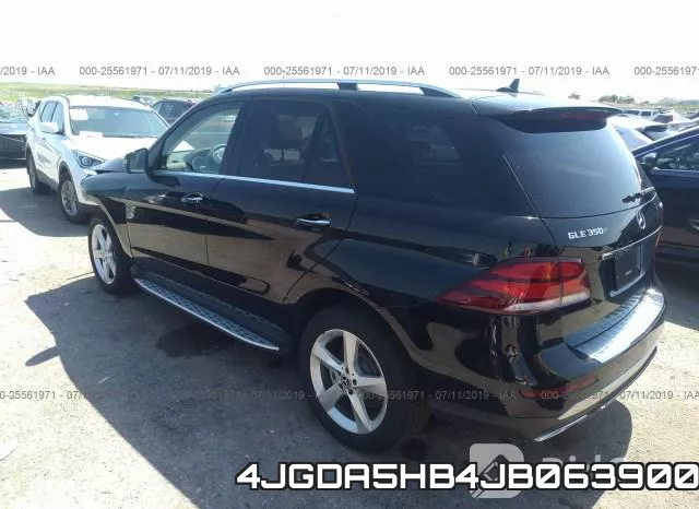 4JGDA5HB4JB063900_3.webp
