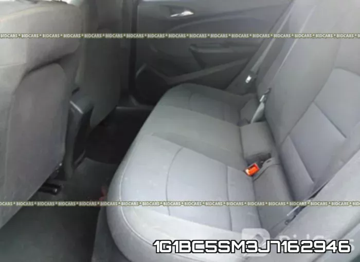 1G1BC5SM3J7162946_8.webp