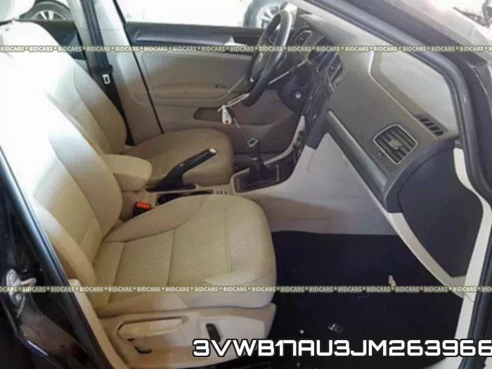 3VWB17AU3JM263966_5.webp