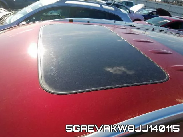 5GAEVAKW8JJ140115_9.webp