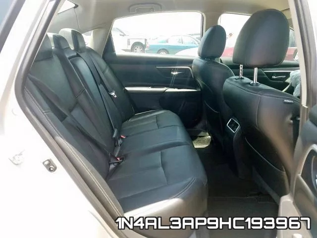 1N4AL3AP9HC193967_6.webp