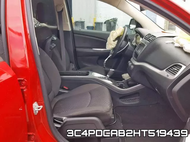3C4PDCAB2HT519439_5.webp