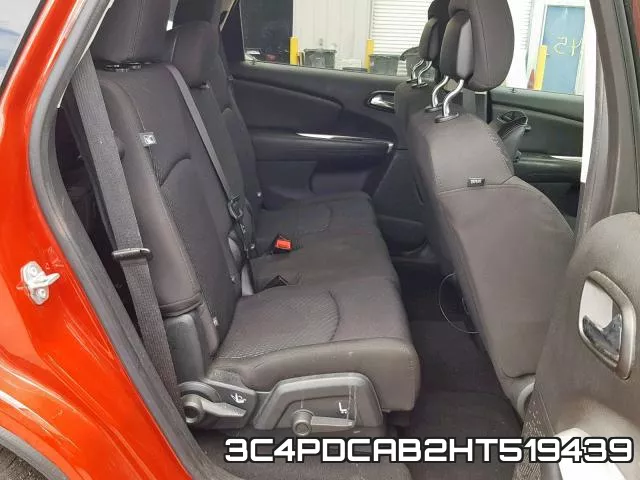 3C4PDCAB2HT519439_6.webp
