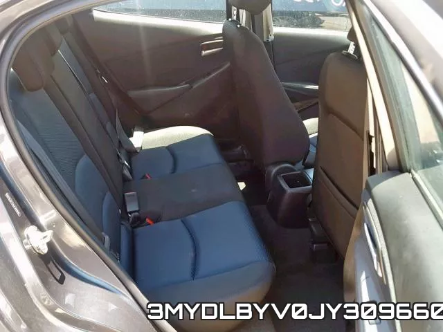 3MYDLBYV0JY309660_6.webp