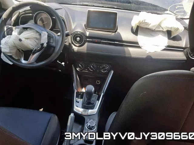 3MYDLBYV0JY309660_9.webp