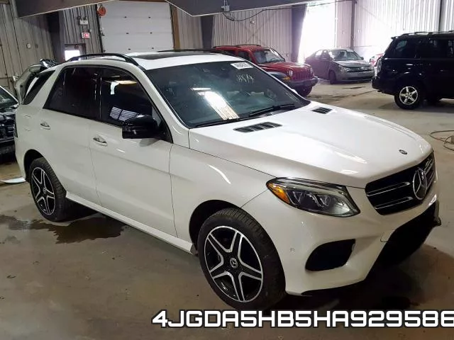 4JGDA5HB5HA929586_1.webp