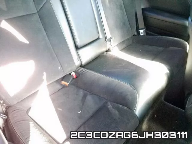 2C3CDZAG6JH303111