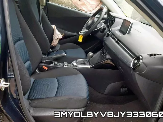 3MYDLBYV8JY333060_5.webp