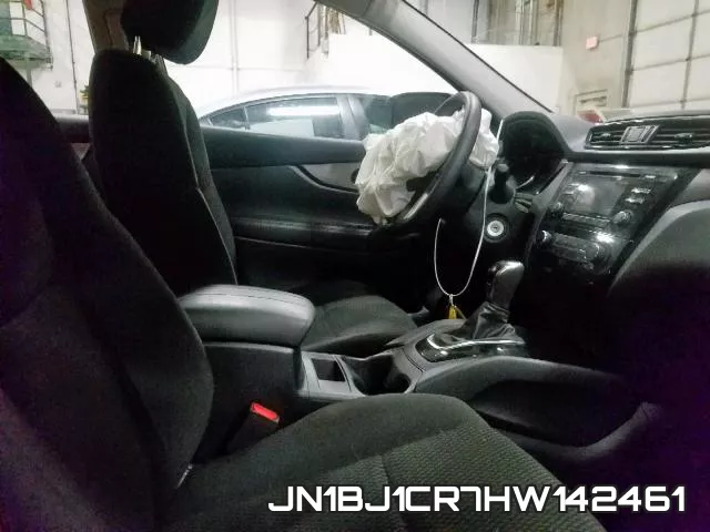 JN1BJ1CR7HW142461_5.webp