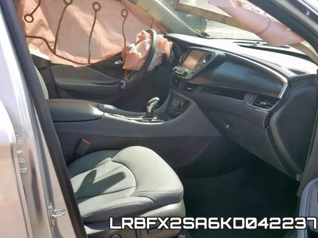 LRBFX2SA6KD042237_5.webp