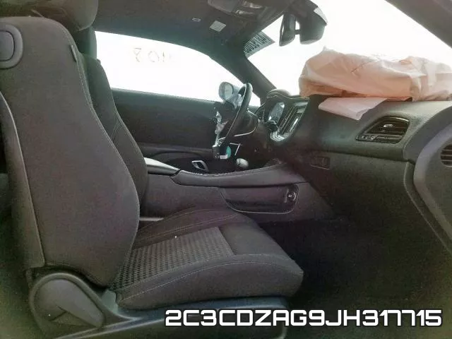 2C3CDZAG9JH317715_5.webp