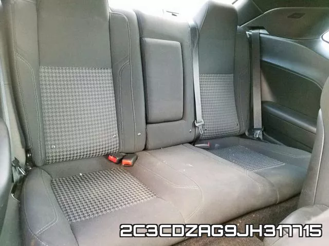 2C3CDZAG9JH317715_6.webp