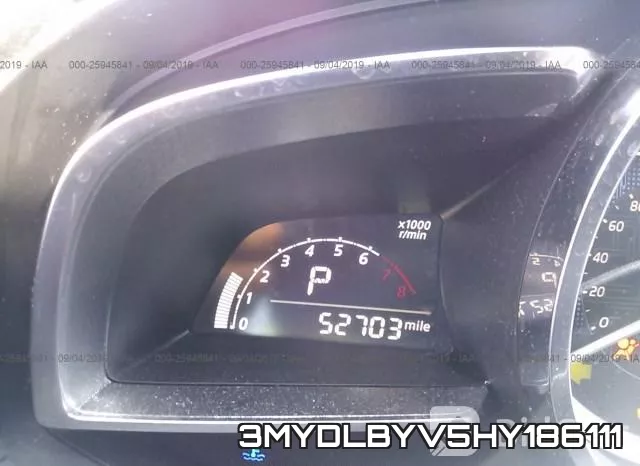 3MYDLBYV5HY186111_7.webp