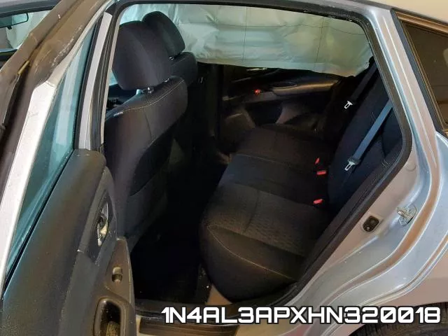 1N4AL3APXHN320018_6.webp