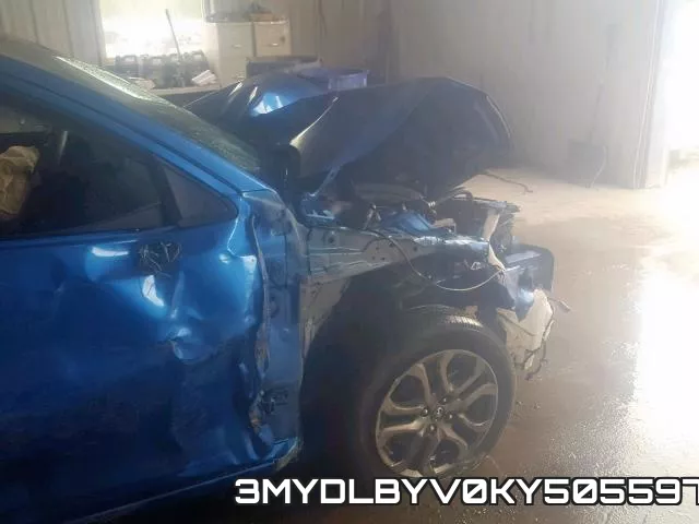3MYDLBYV0KY505597_9.webp