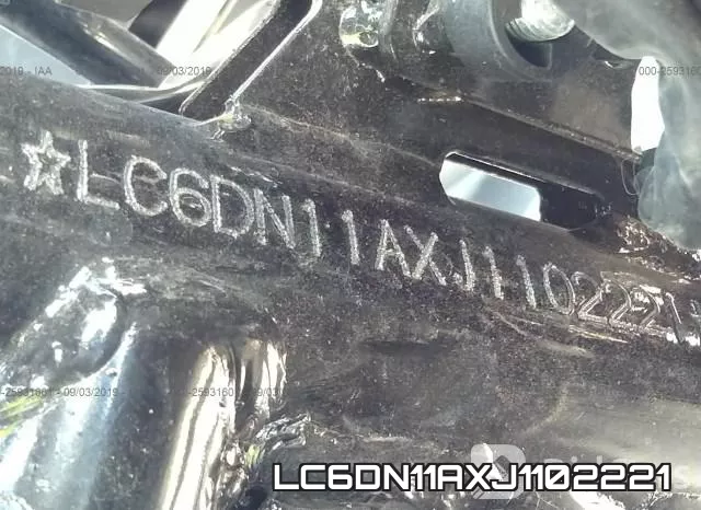 LC6DN11AXJ1102221_10.webp