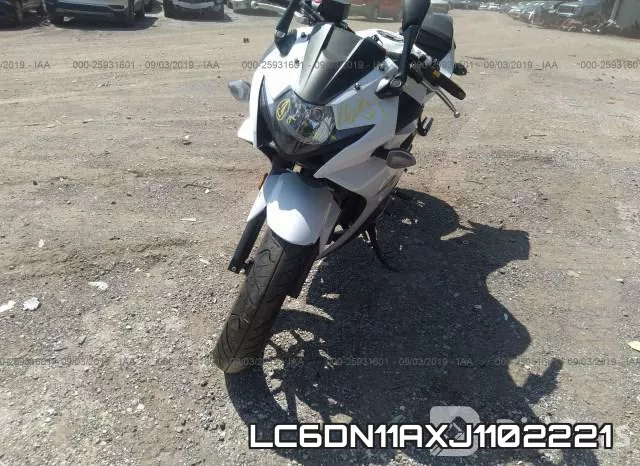 LC6DN11AXJ1102221