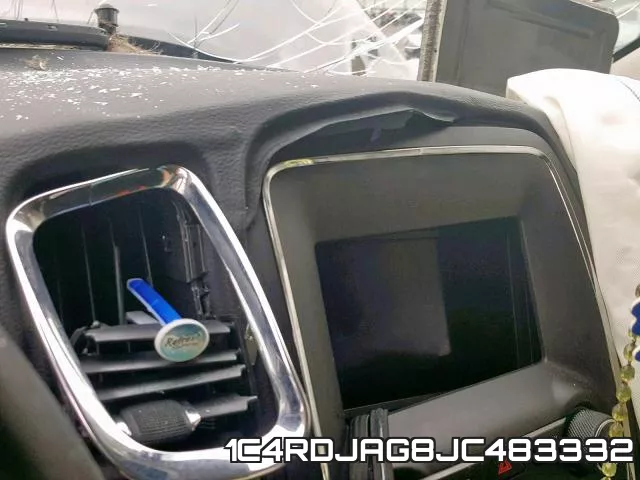 1C4RDJAG8JC483332_9.webp