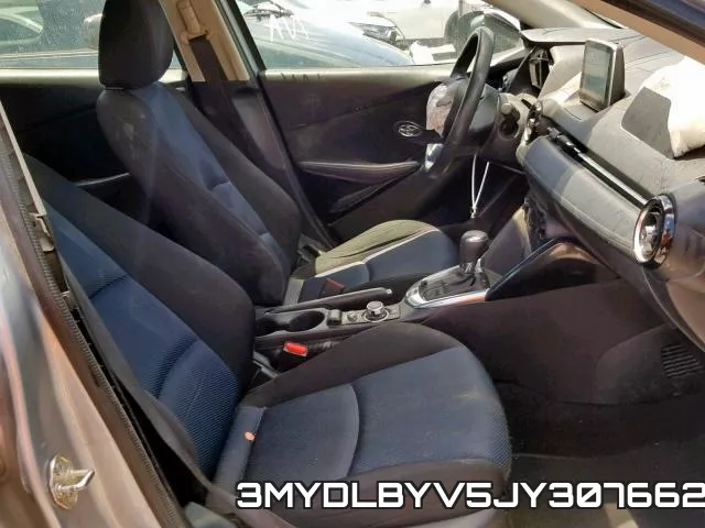 3MYDLBYV5JY307662_5.webp