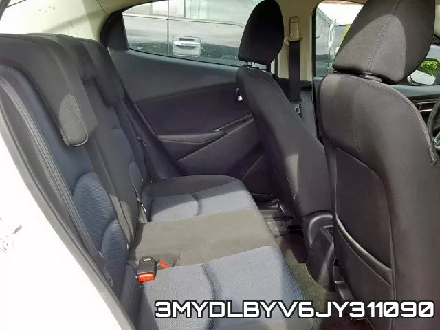 3MYDLBYV6JY311090_6.webp