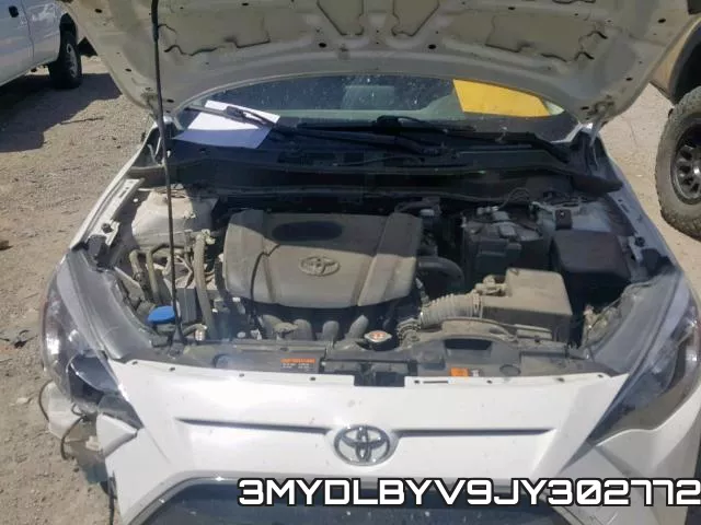 3MYDLBYV9JY302772_7.webp