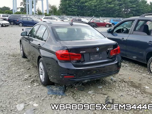 WBA8D9C5XJEM34446_3.webp